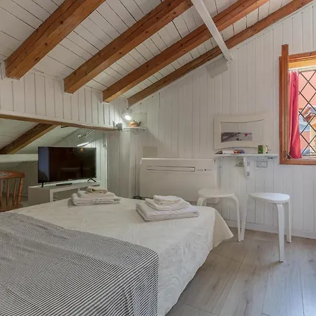 Appartement Aposa Little House *